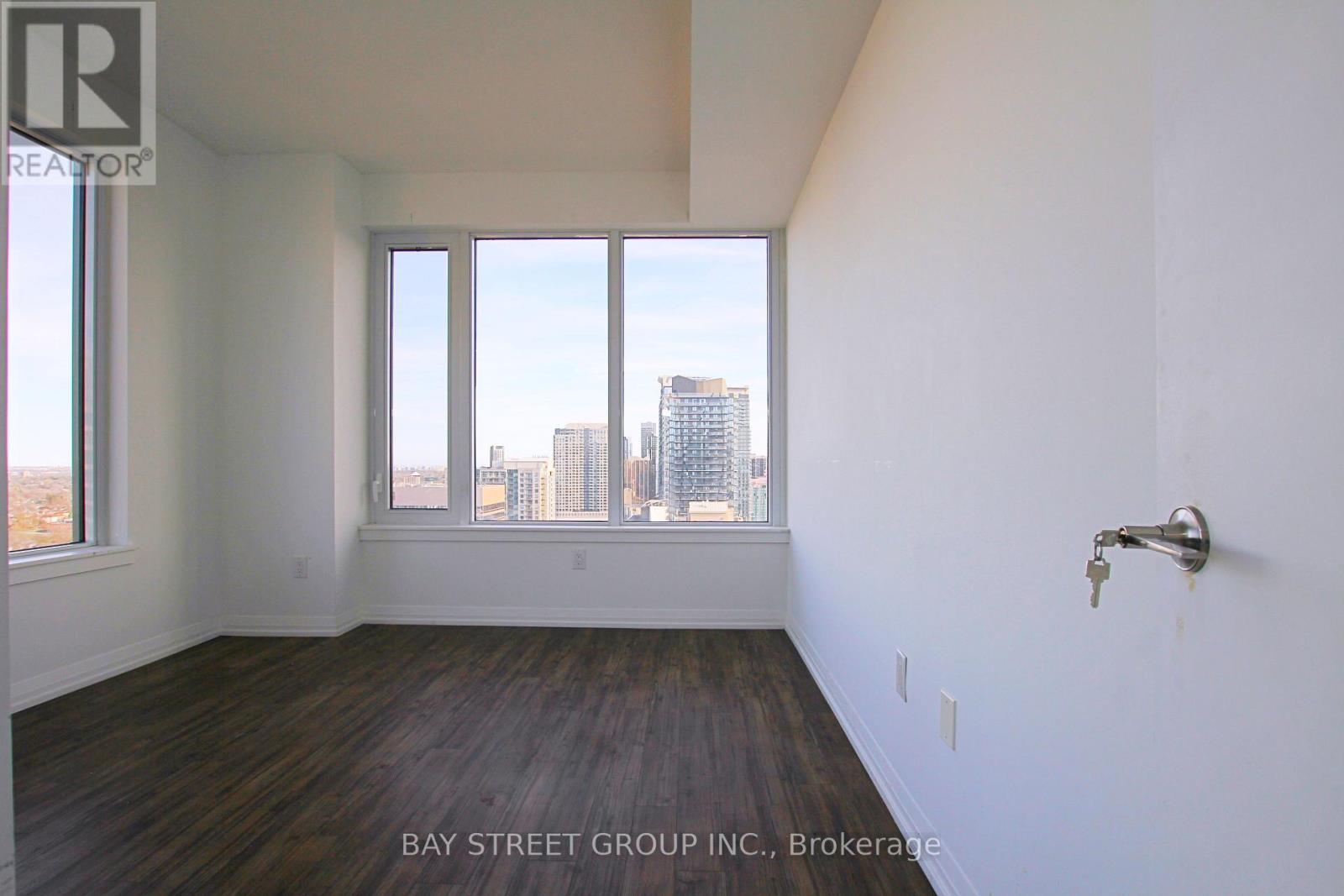 2702 - 75 Canterbury Place, Toronto, Ontario  M2N 0L2 - Photo 11 - C13016148