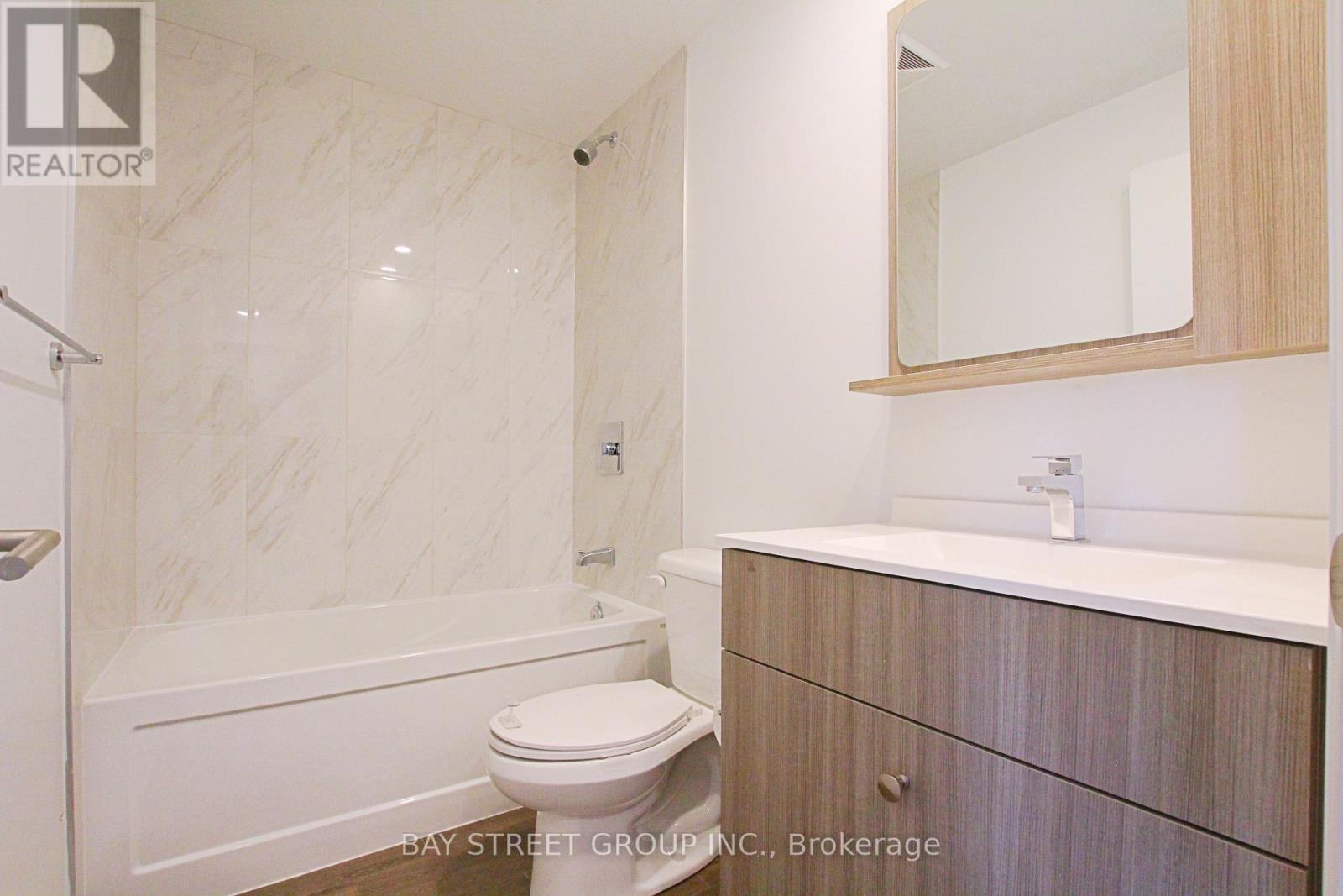 2702 - 75 Canterbury Place, Toronto, Ontario  M2N 0L2 - Photo 16 - C13016148