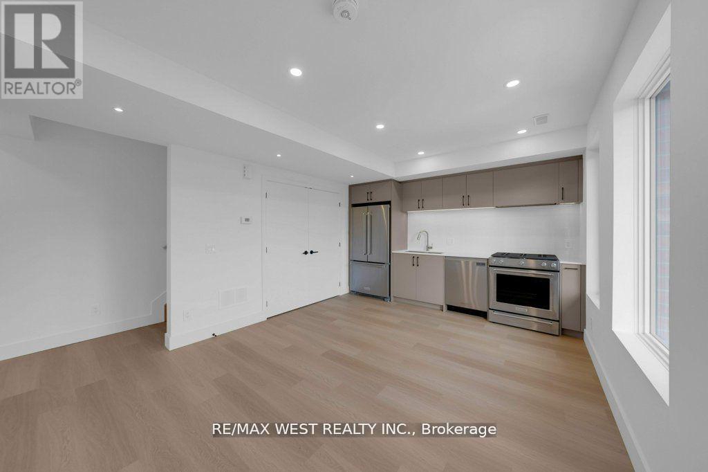 C - 502 Atlas Avenue, Toronto, Ontario  M6C 3R3 - Photo 12 - C13016190