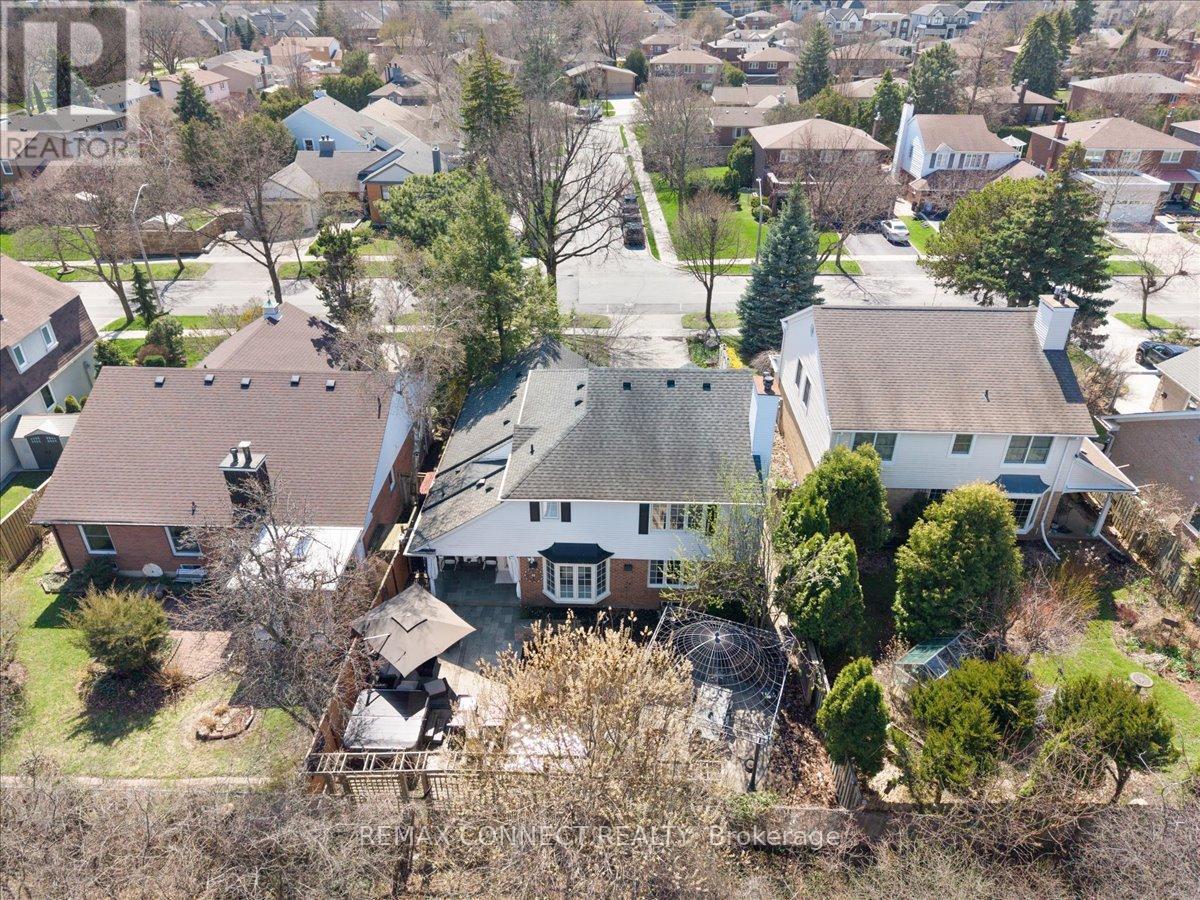 2491 Parmeer Drive, Mississauga, Ontario  L5C 2Y3 - Photo 43 - W13016154