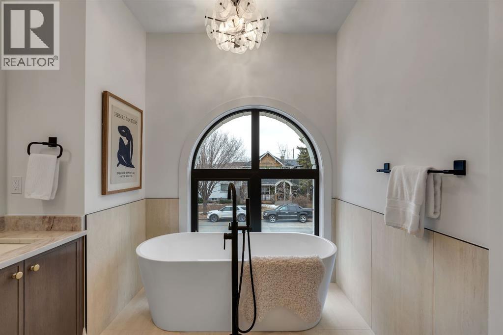 Unit 1, 2032 Bowness Road Nw, Calgary, Alberta  T2N 3K8 - Photo 22 - A2296806