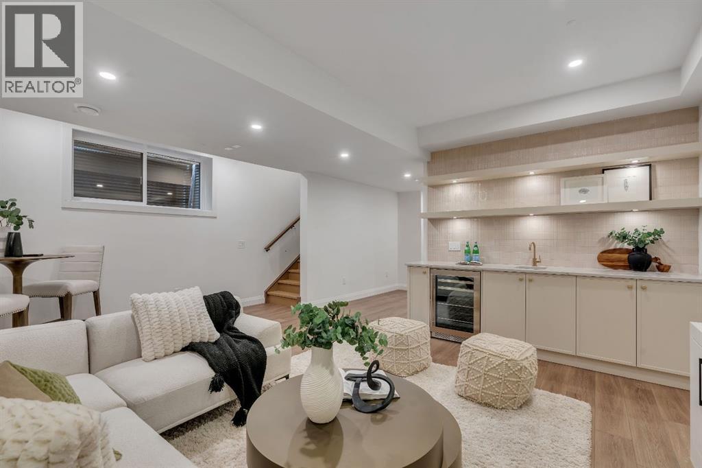 Unit 1, 2032 Bowness Road Nw, Calgary, Alberta  T2N 3K8 - Photo 46 - A2296806