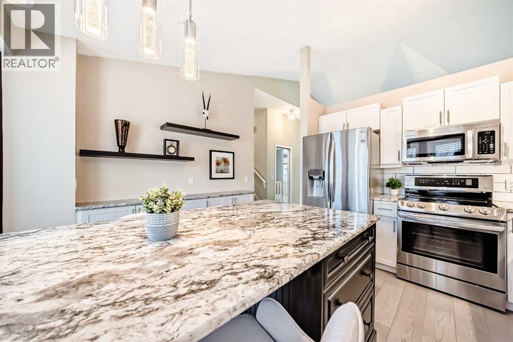 19 Sunlake Gardens Se, Calgary, Alberta  T2X 3G4 - Photo 13 - A2300691