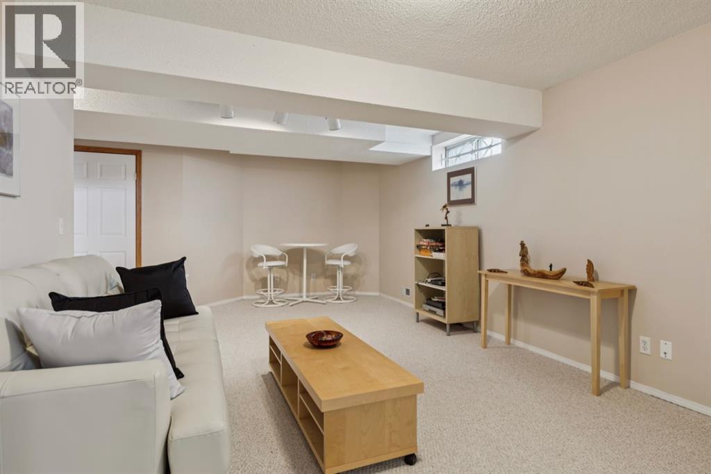 235 Sierra Morena Close Sw, Calgary, Alberta  T3H 3G3 - Photo 25 - A2302035