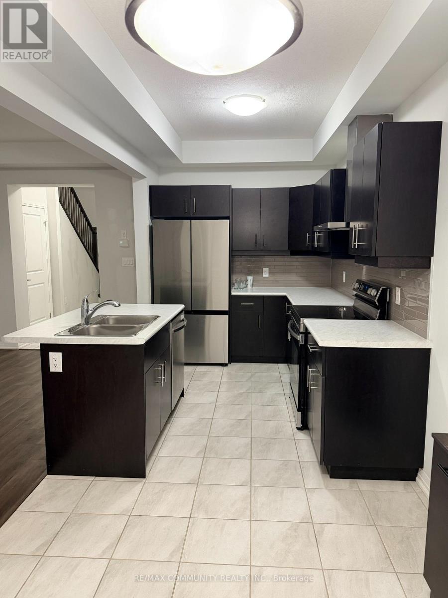 86 Bur Oak Drive, Thorold, Ontario  L2V 0L8 - Photo 2 - X13016150