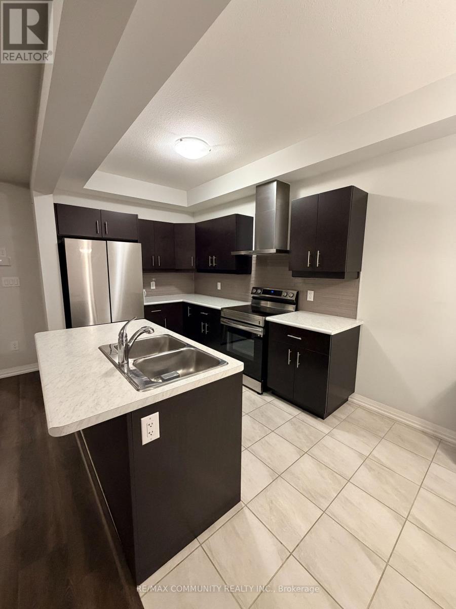 86 Bur Oak Drive, Thorold, Ontario  L2V 0L8 - Photo 3 - X13016150