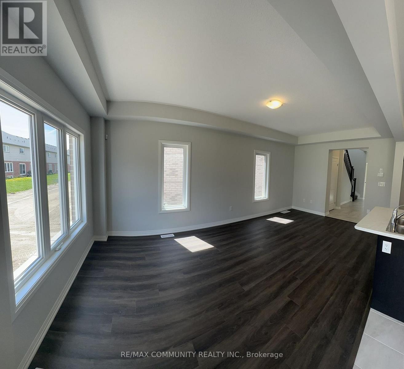 86 Bur Oak Drive, Thorold, Ontario  L2V 0L8 - Photo 7 - X13016150