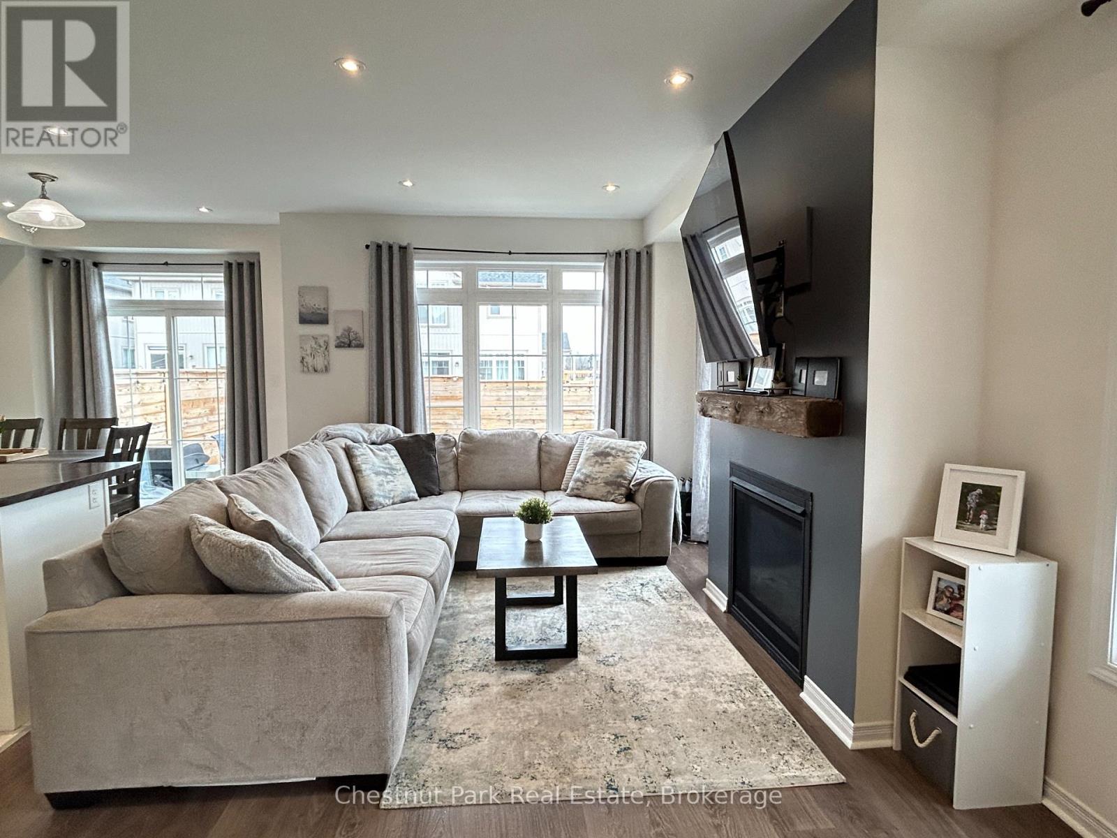 90 Tracey Lane, Collingwood, Ontario  L9Y 3Y7 - Photo 6 - S13008150