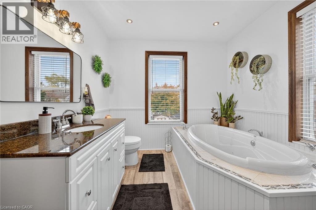 22 Griffith Street, Welland, Ontario  L3B 4G4 - Photo 32 - 40821469