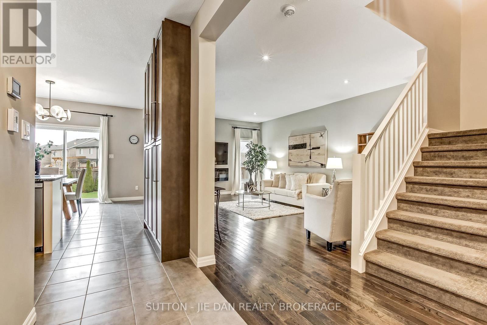 2722 Tokala Trail, London North, Ontario  N6G 0L6 - Photo 11 - X13016208