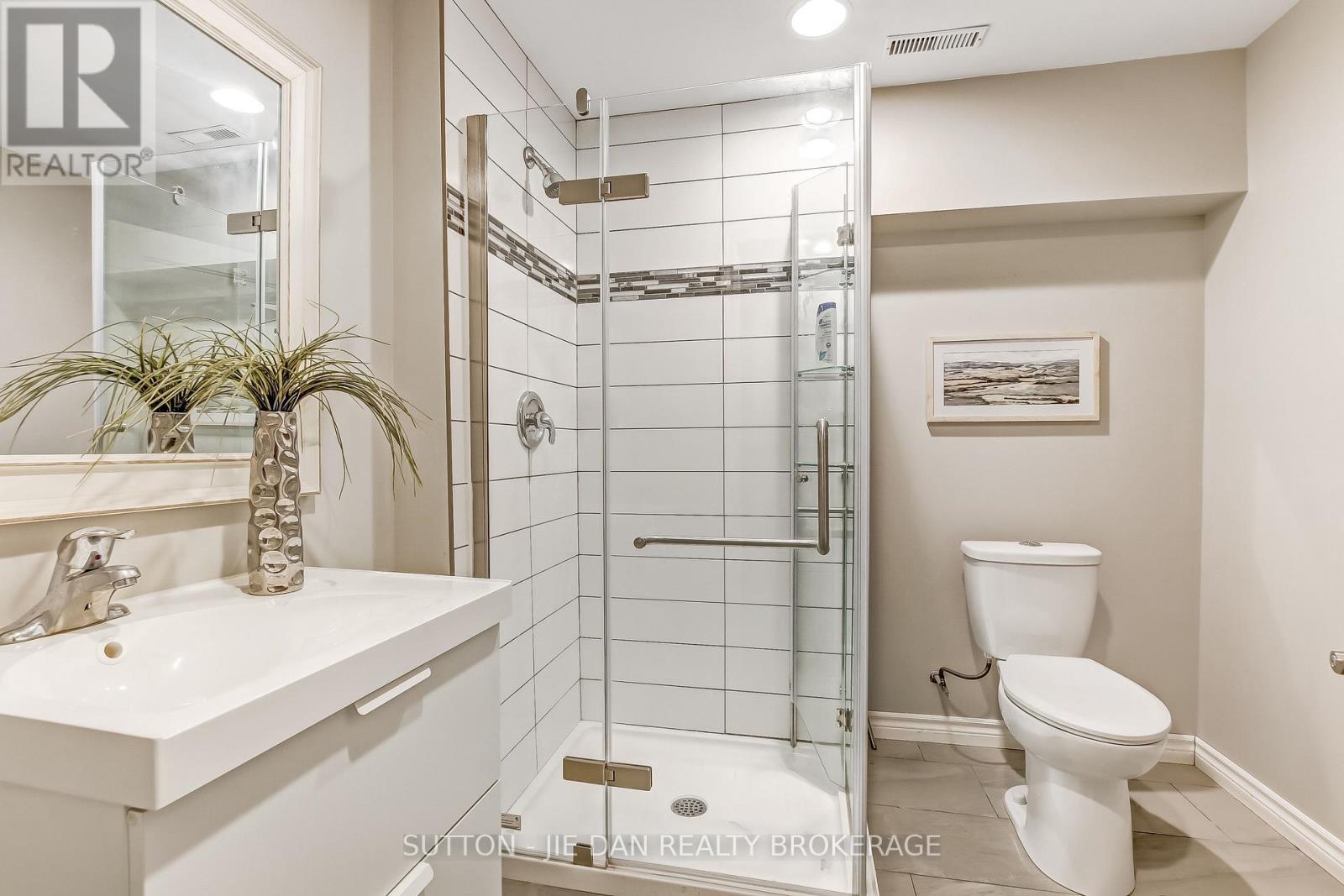 2722 Tokala Trail, London North, Ontario  N6G 0L6 - Photo 17 - X13016208