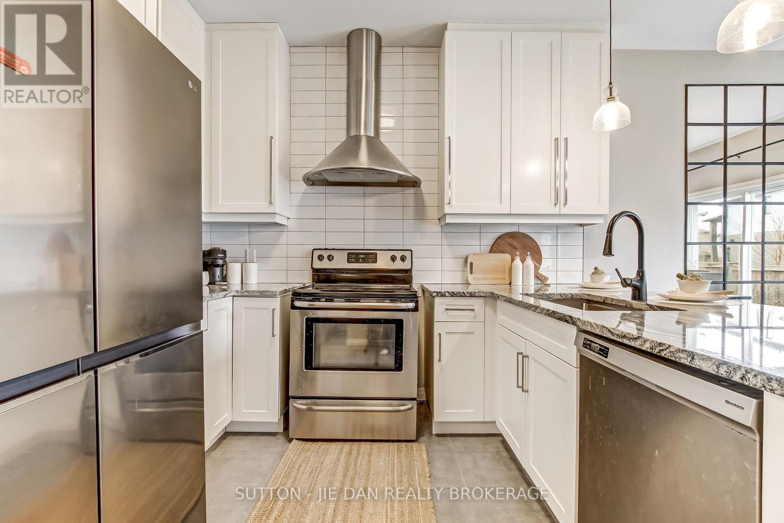 2722 Tokala Trail, London North, Ontario  N6G 0L6 - Photo 7 - X13016208