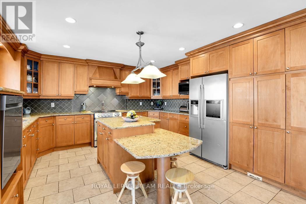 6637 Stanmore Street, Ottawa, Ontario  K4P 1G7 - Photo 12 - X13016272