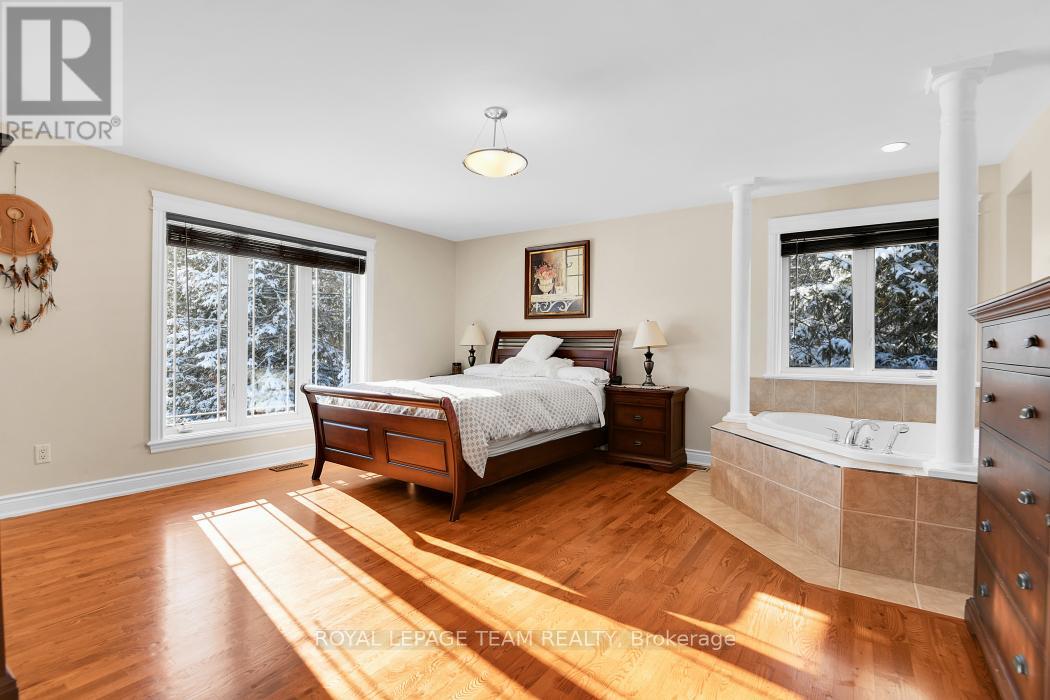 6637 Stanmore Street, Ottawa, Ontario  K4P 1G7 - Photo 16 - X13016272