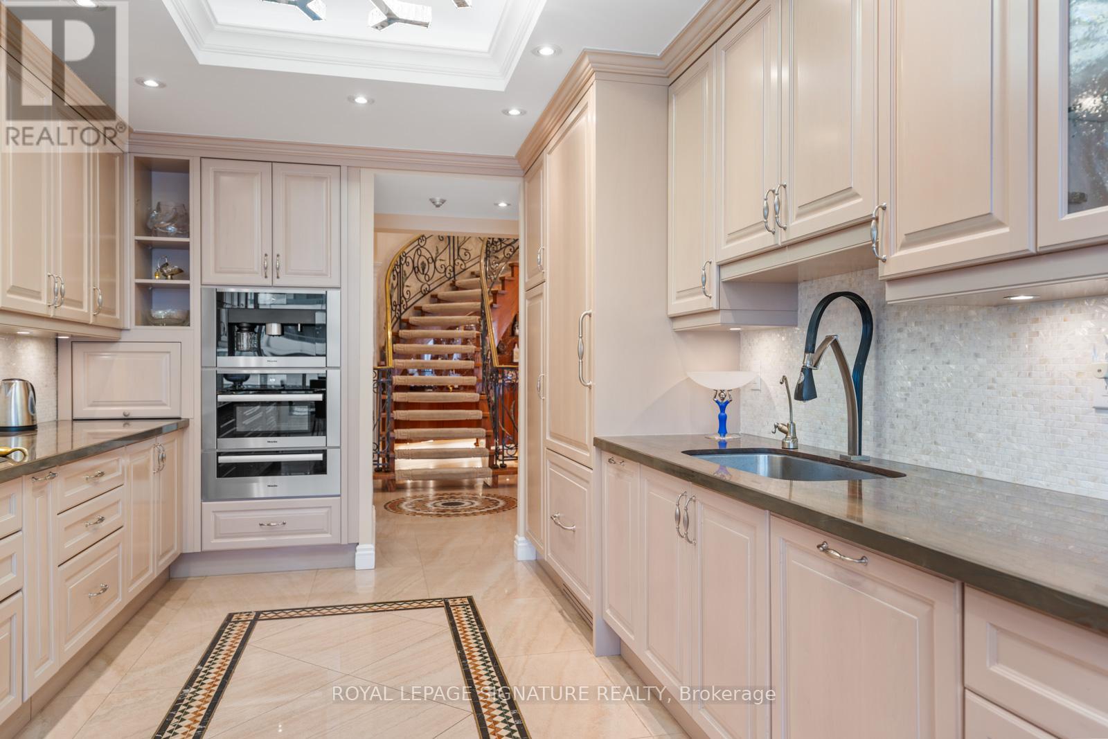 Ph9 - 7300 Yonge Street, Vaughan, Ontario  L4J 7Y5 - Photo 18 - N13014854