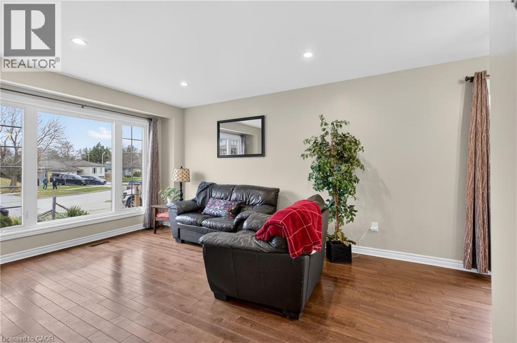 106 Hahn Avenue, Cambridge, Ontario  N3C 2X9 - Photo 11 - 40820014