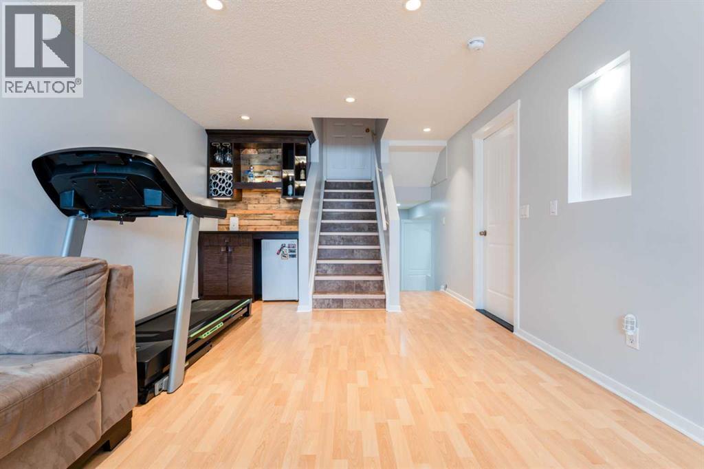 472 Country Hills Drive Nw, Calgary, Alberta  T3K 4W7 - Photo 23 - A2302141