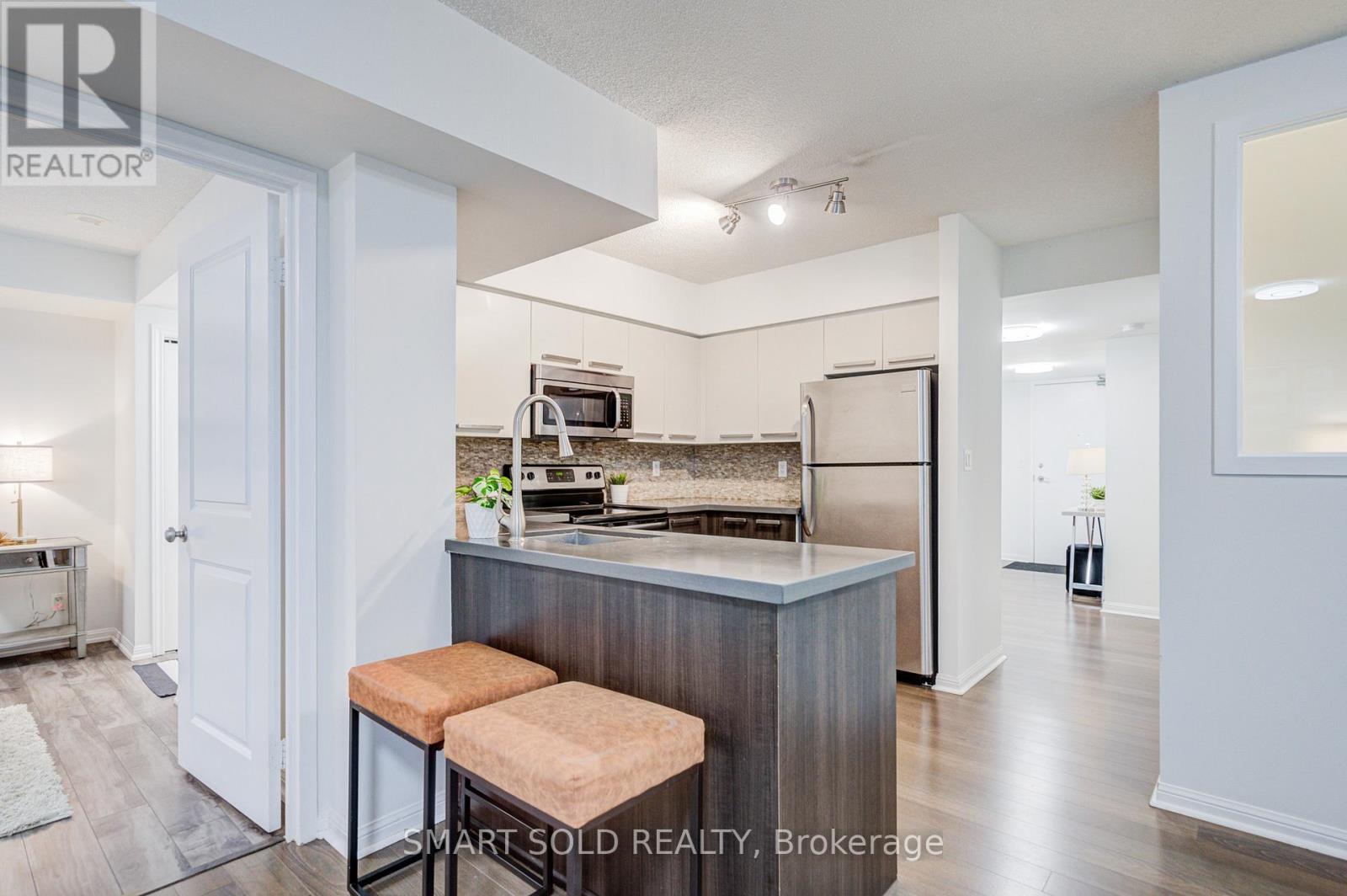 1612 - 11 St Joseph Street, Toronto, Ontario  M4Y 3G4 - Photo 4 - C13016220