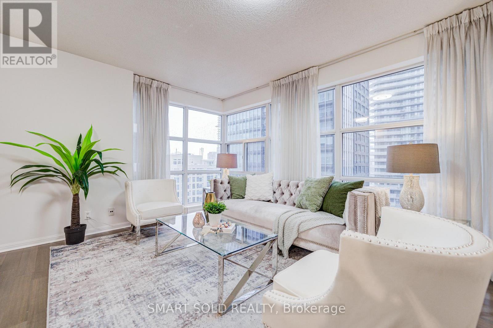 1612 - 11 St Joseph Street, Toronto, Ontario  M4Y 3G4 - Photo 7 - C13016220