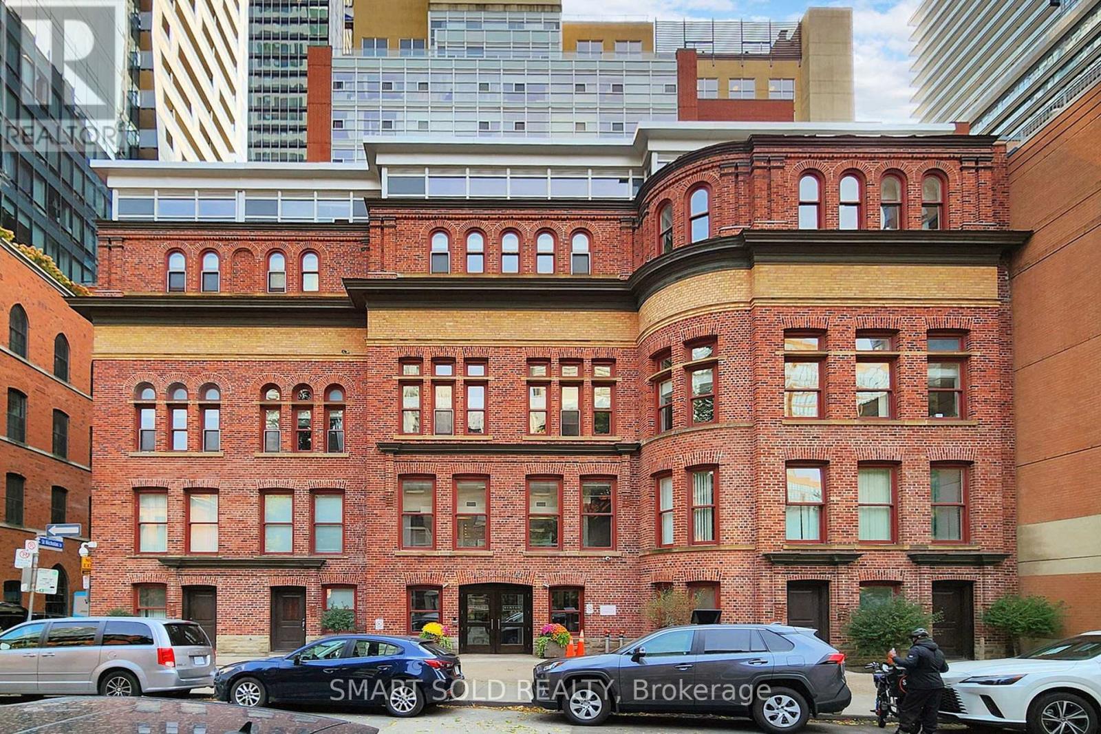 1612 - 11 ST JOSEPH STREET, Toronto, Ontario