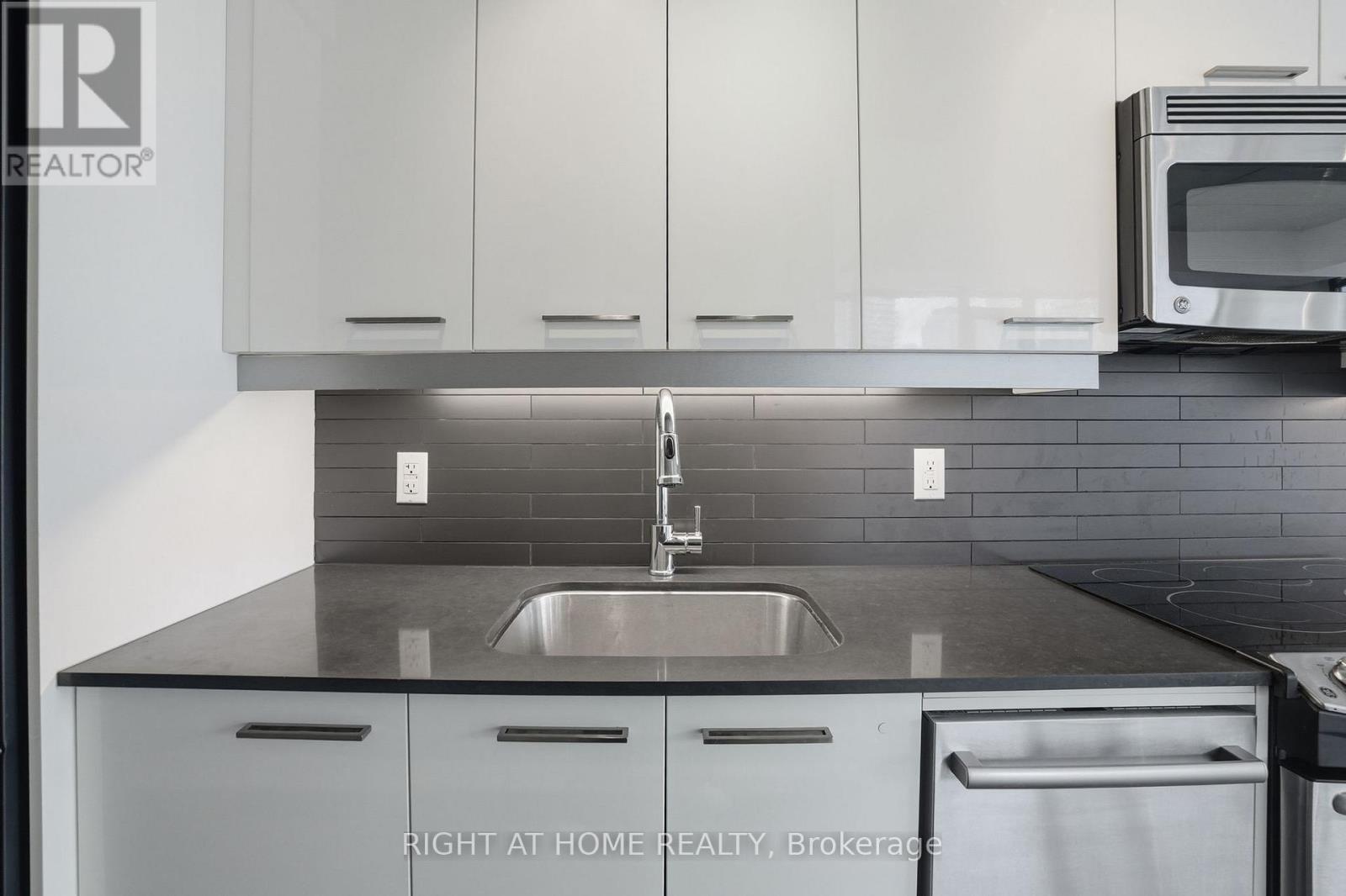 311 - 90 Trinity Street, Toronto, Ontario  M5A 0E4 - Photo 12 - C13016232