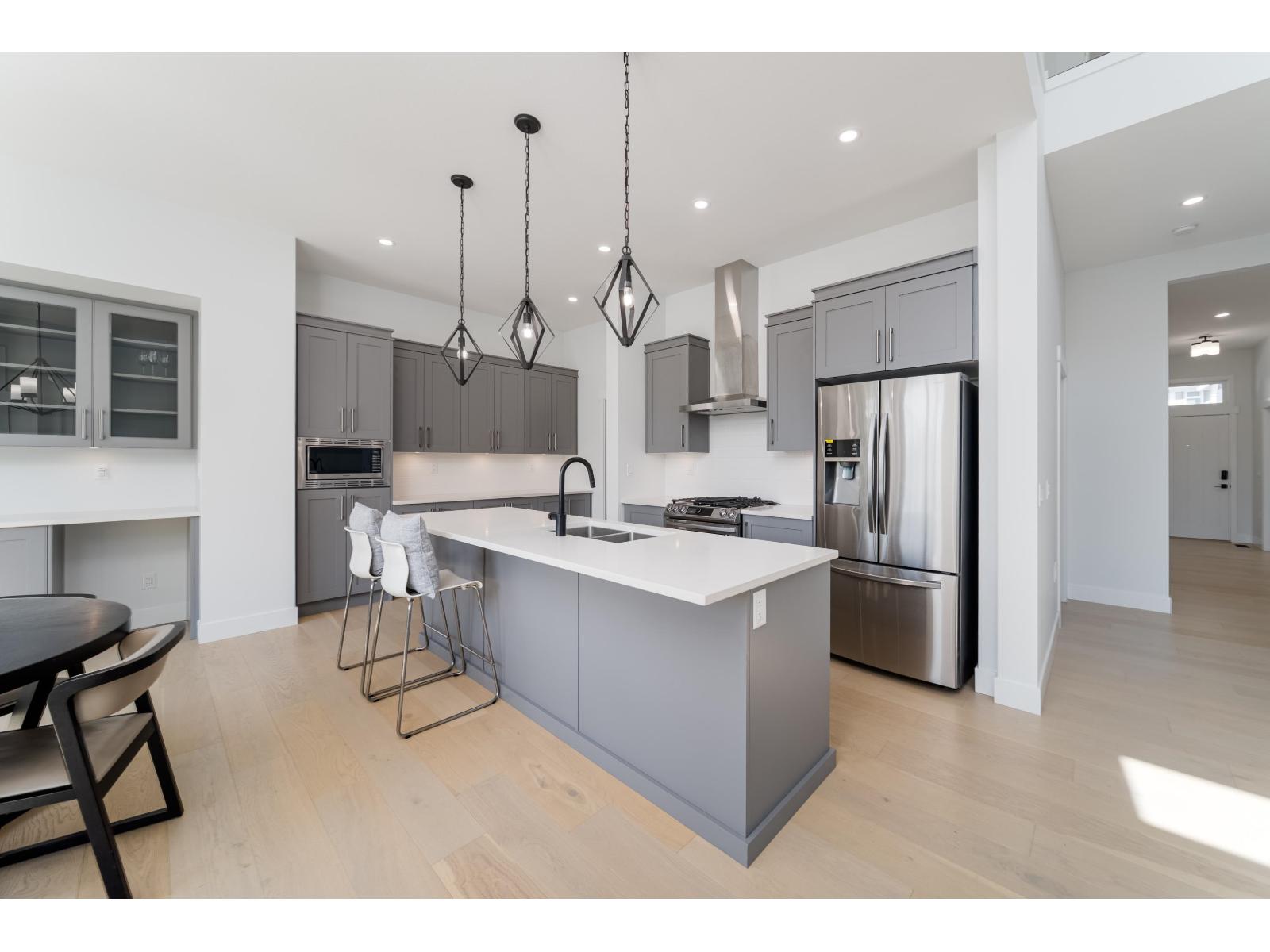 20530 77a Avenue, Langley, British Columbia  V2Y 4K3 - Photo 6 - R3113075