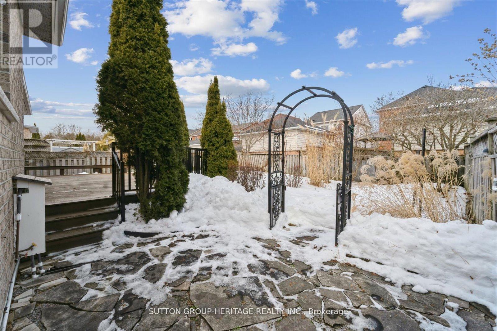 1886 Pine Grove Avenue, Pickering, Ontario  L1V 7C6 - Photo 37 - E13016288