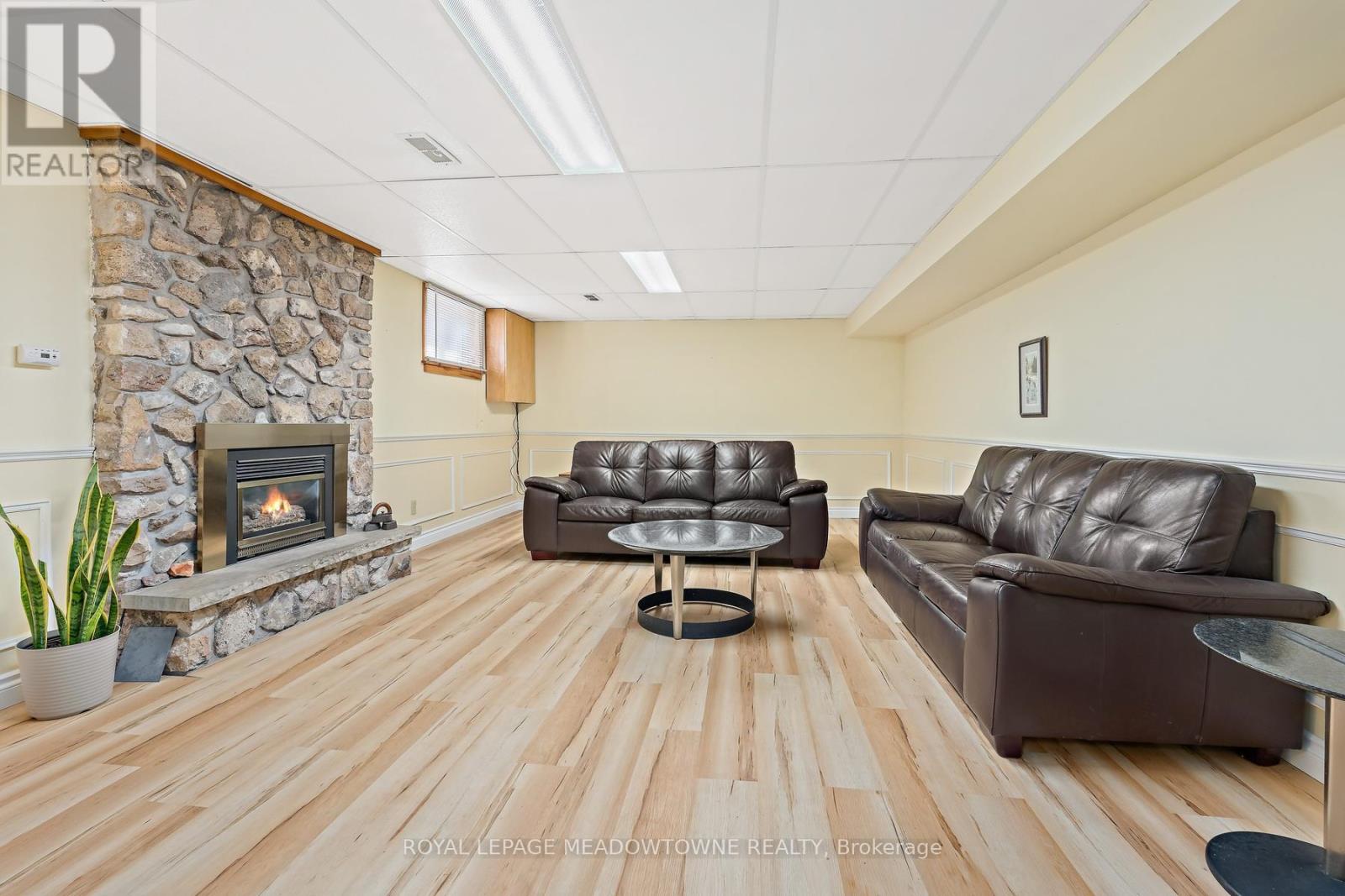 456 Delrex Boulevard, Halton Hills, Ontario  L7G 4J2 - Photo 15 - W13016222