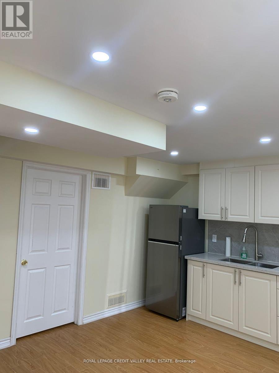 17 Patience Drive, Brampton, Ontario  L7A 2S6 - Photo 4 - W13016254