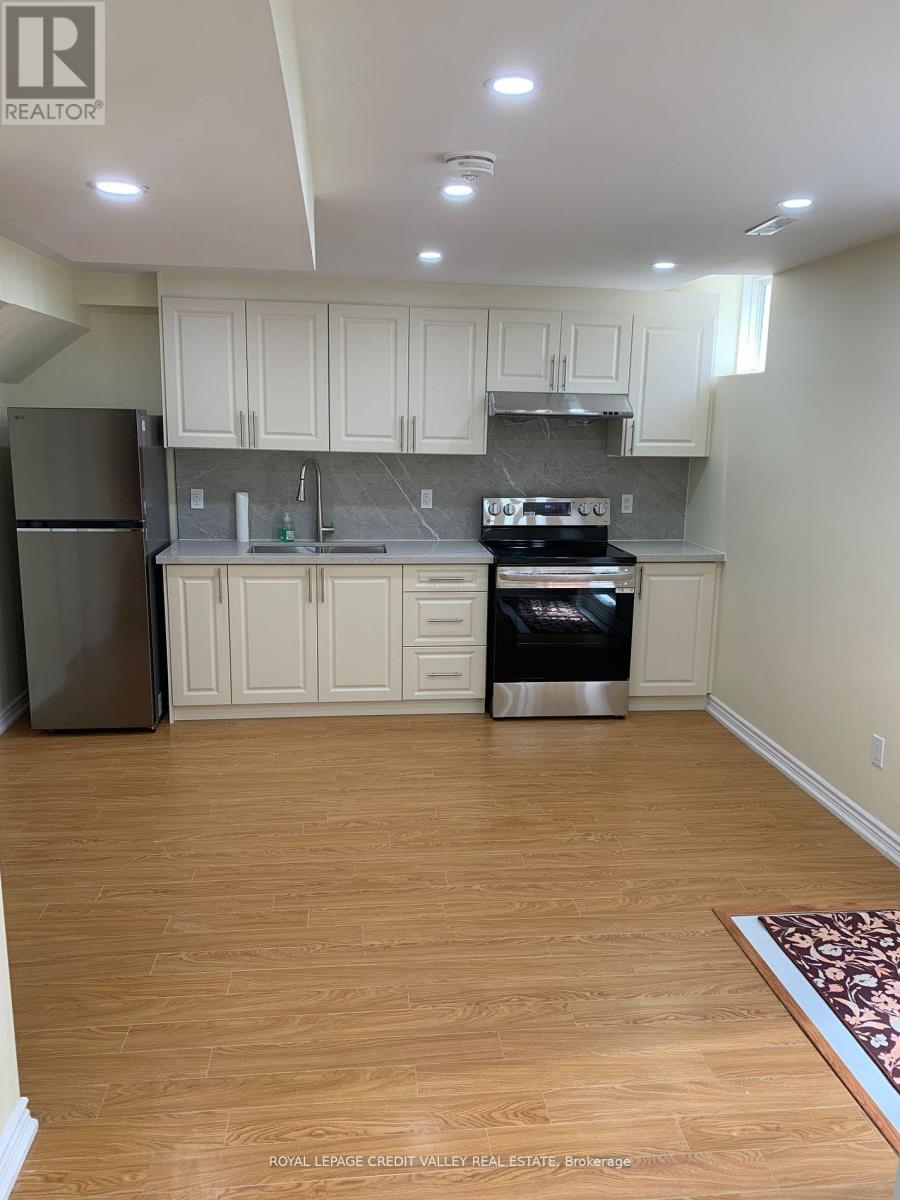 17 Patience Drive, Brampton, Ontario  L7A 2S6 - Photo 6 - W13016254