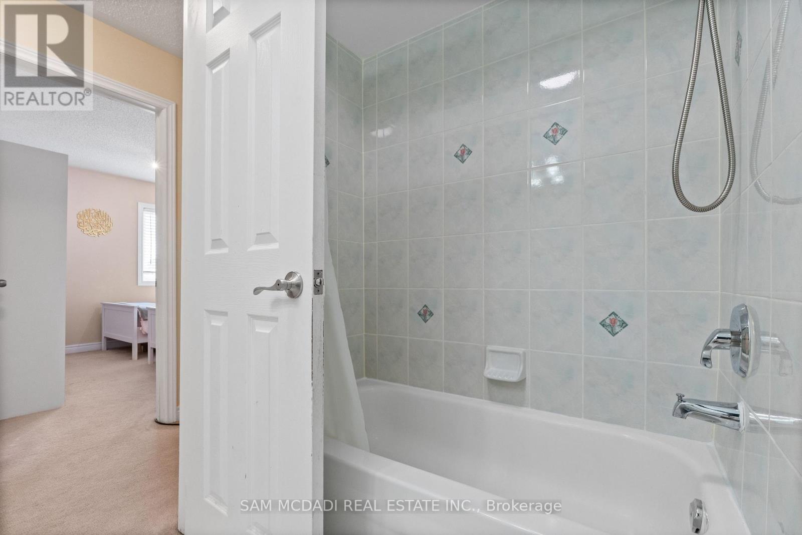 5625 Passion Flower Boulevard, Mississauga, Ontario  L5M 7N2 - Photo 28 - W13016258