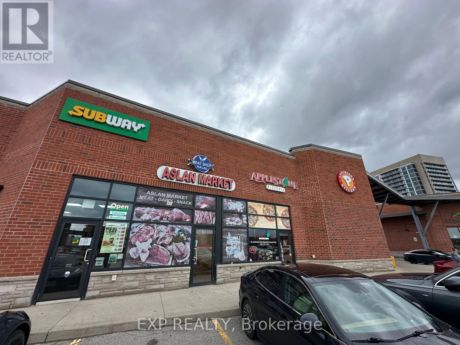 5 - 1900 Appleby Line, Burlington, Ontario  L7L 0B7 - Photo 3 - W13016274