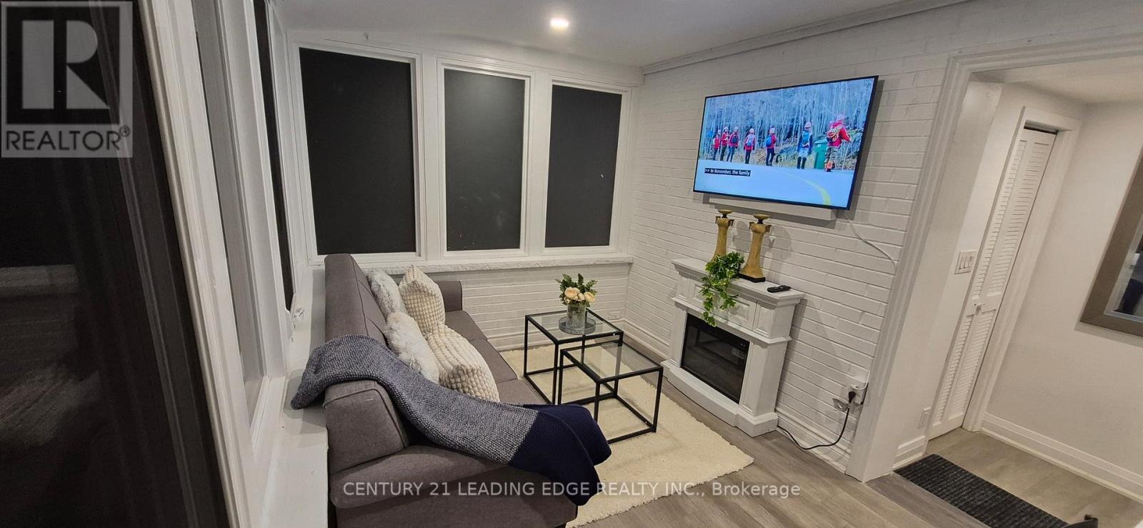 Main - 28 Amity Road W, Mississauga, Ontario  L5M 1P2 - Photo 2 - W13016278