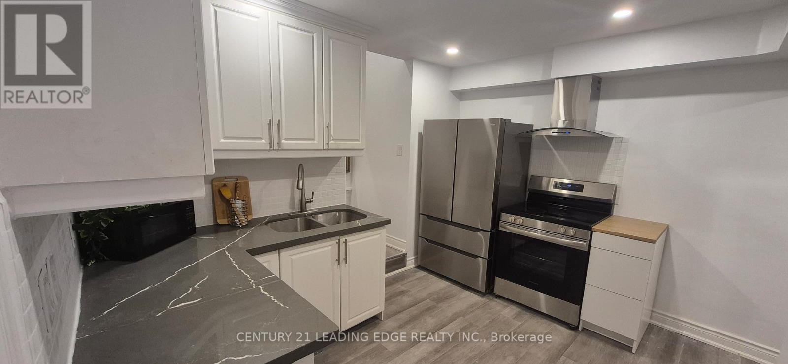 Main - 28 Amity Road W, Mississauga, Ontario  L5M 1P2 - Photo 5 - W13016278