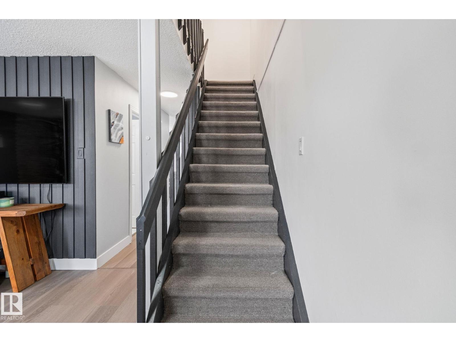 209 Village On The Green Gr Nw, Edmonton, Alberta  T5A 1H2 - Photo 5 - E4483060