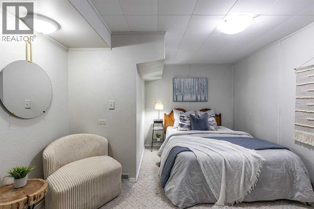 890 Hargrave Way NW, Medicine Hat, Alberta  T1A 6Y9 - Photo 30 - A2296299