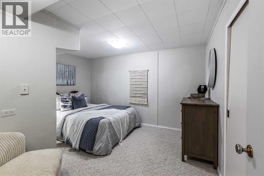 890 Hargrave Way NW, Medicine Hat, Alberta  T1A 6Y9 - Photo 29 - A2296299