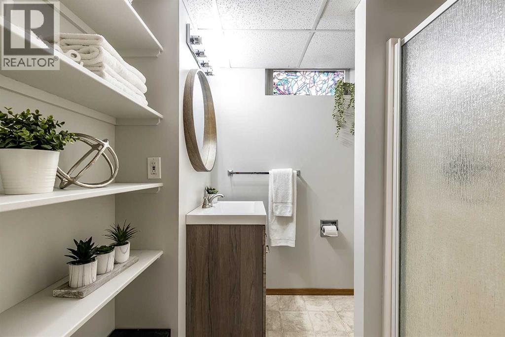 890 Hargrave Way NW, Medicine Hat, Alberta  T1A 6Y9 - Photo 28 - A2296299