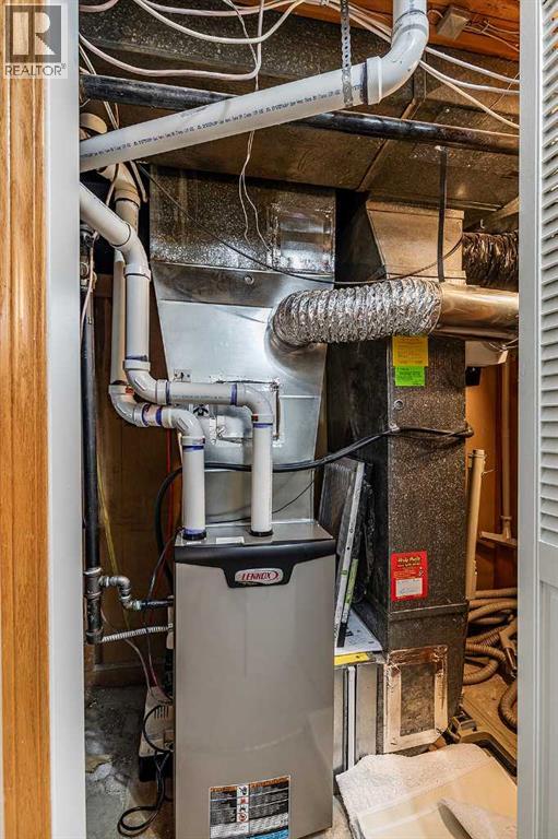 890 Hargrave Way NW, Medicine Hat, Alberta  T1A 6Y9 - Photo 35 - A2296299