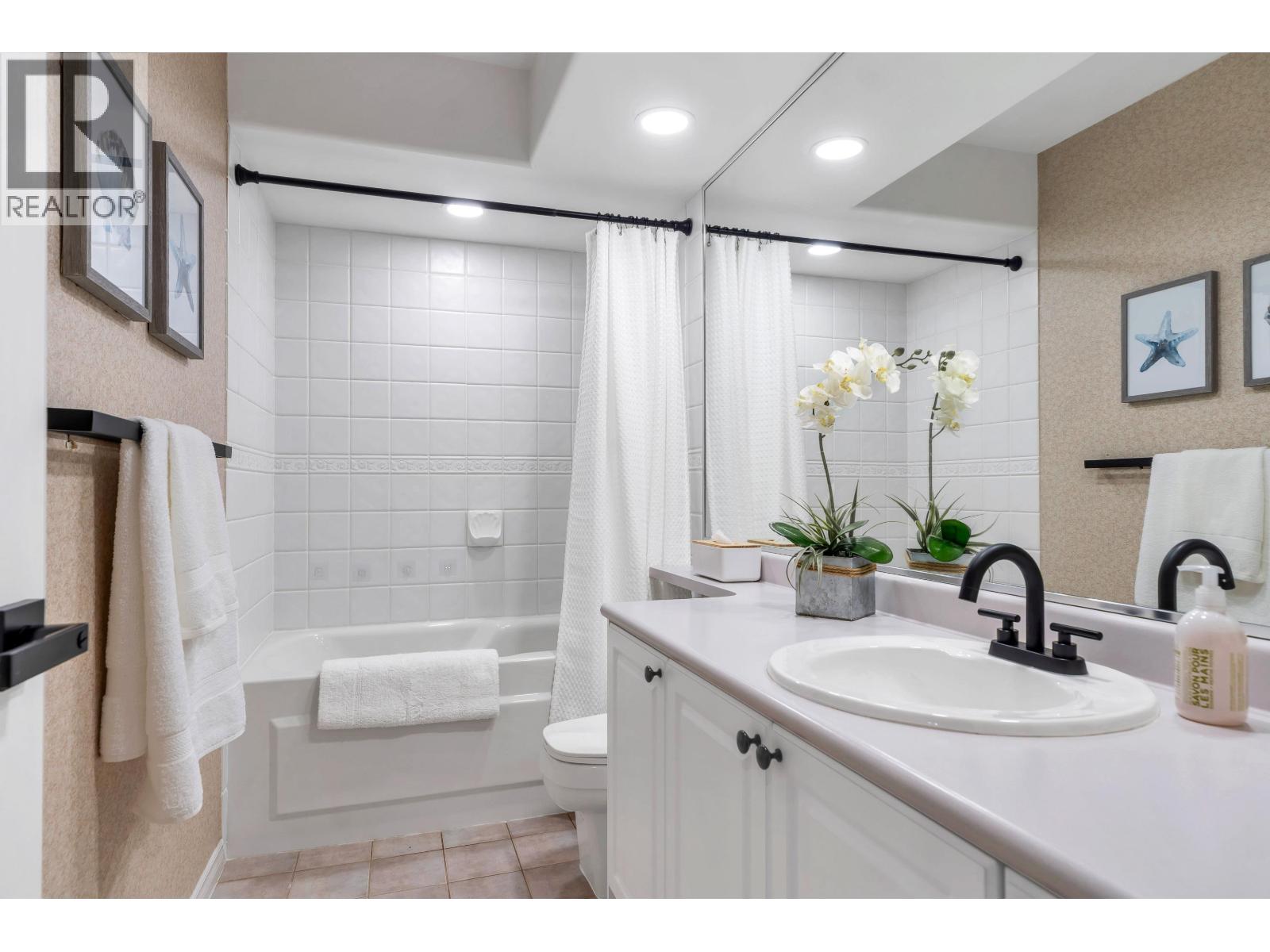 1102 Strathaven Drive, North Vancouver, British Columbia  V7H 2Z6 - Photo 20 - R3111118