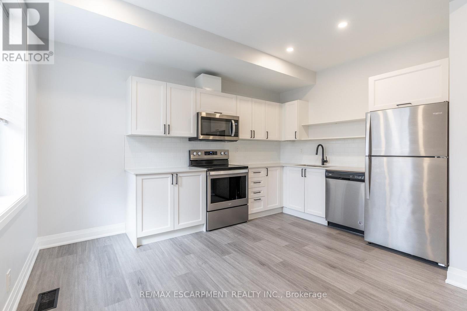 536 Cannon Street E, Hamilton, Ontario  L8L 2E9 - Photo 6 - X13016214