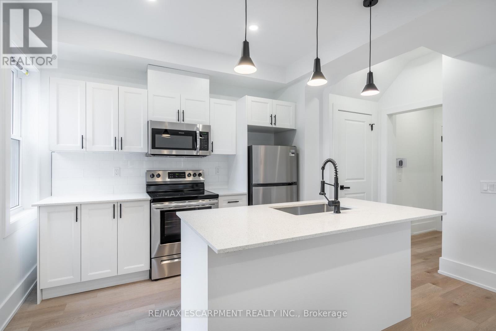 204 Balsam Avenue, Hamilton, Ontario  L8M 3B8 - Photo 13 - X13016216