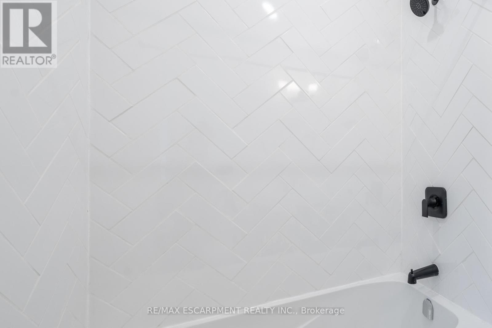 204 Balsam Avenue, Hamilton, Ontario  L8M 3B8 - Photo 16 - X13016216