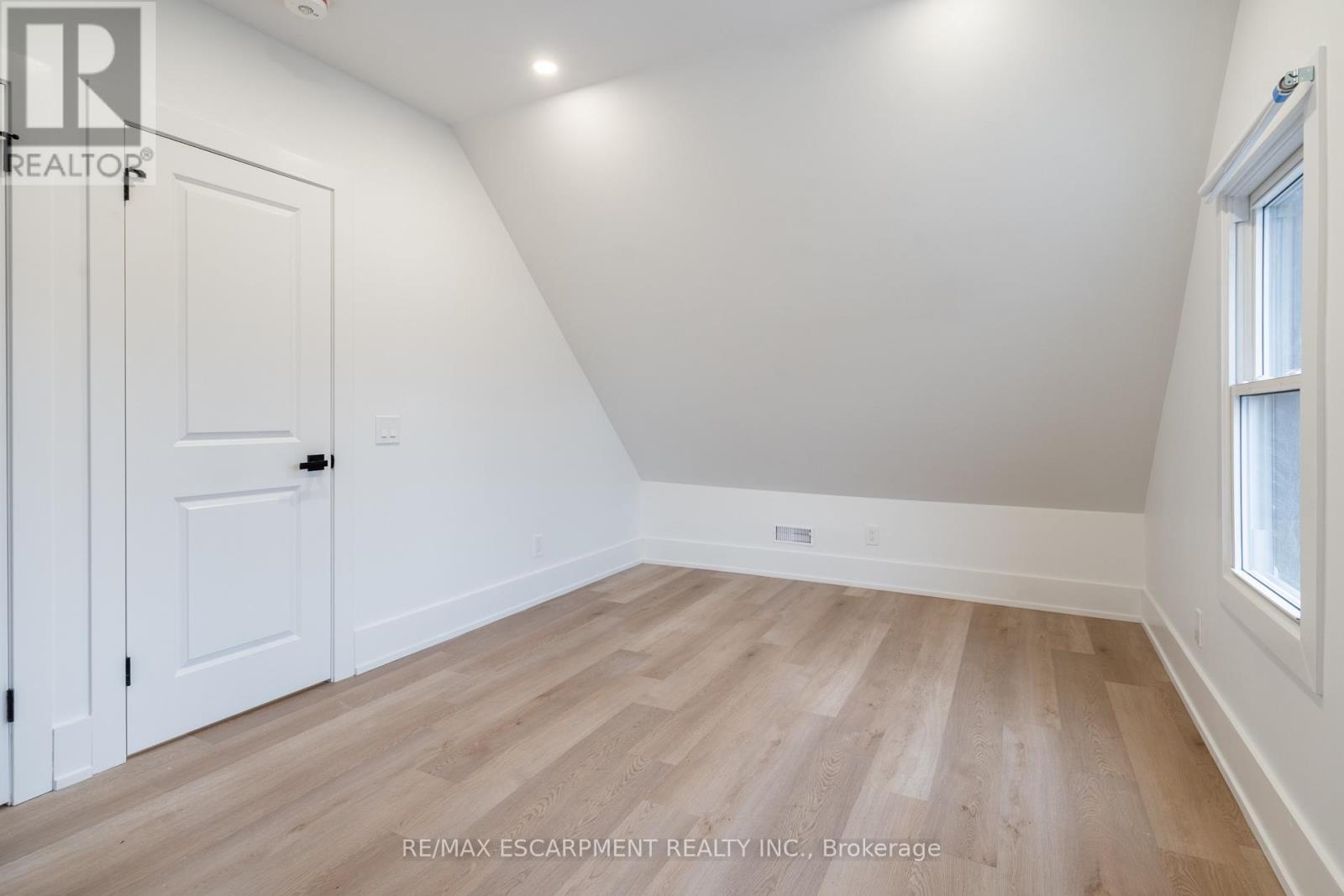 204 Balsam Avenue, Hamilton, Ontario  L8M 3B8 - Photo 32 - X13016216