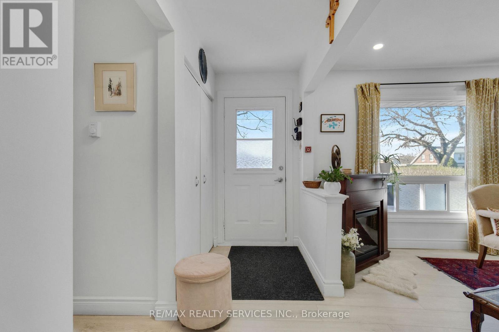 2 - 402 Elizabeth Street, Grimsby, Ontario  L3M 3K8 - Photo 3 - X13016226