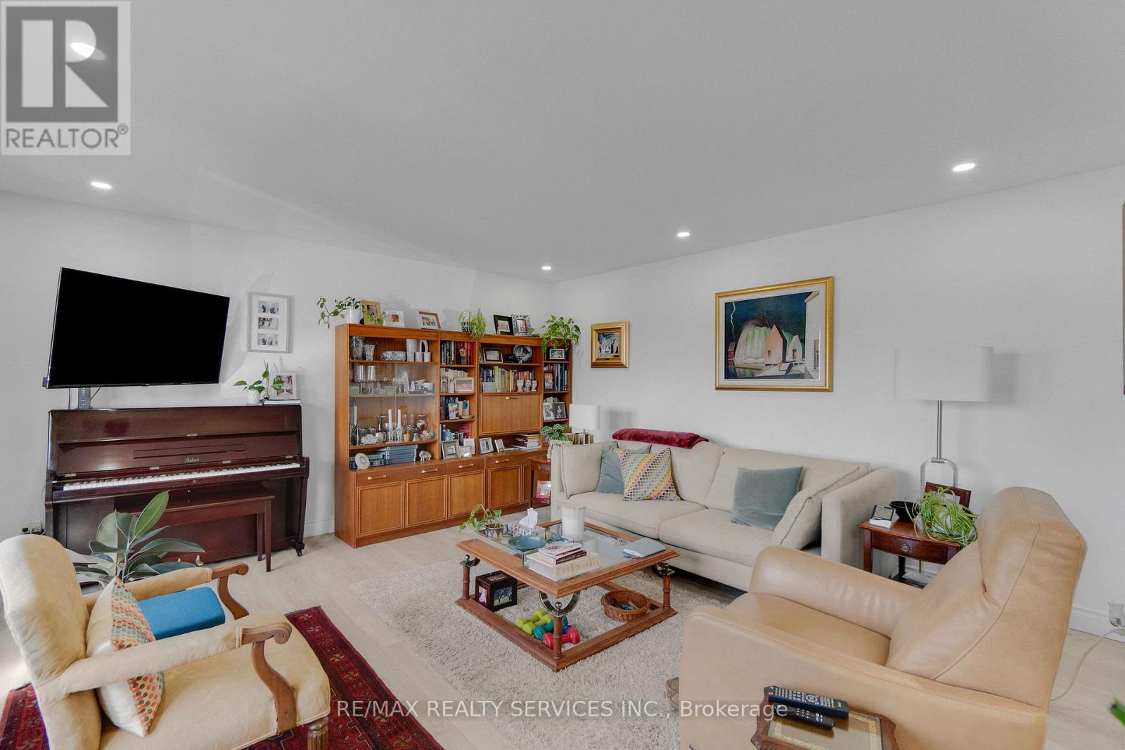 2 - 402 Elizabeth Street, Grimsby, Ontario  L3M 3K8 - Photo 5 - X13016226