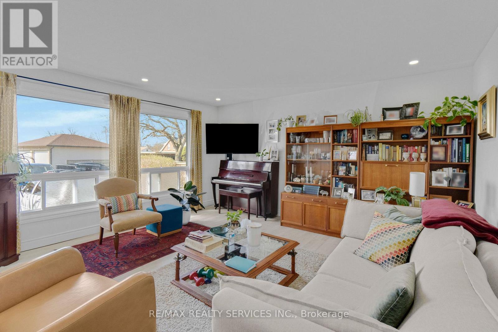 2 - 402 Elizabeth Street, Grimsby, Ontario  L3M 3K8 - Photo 6 - X13016226