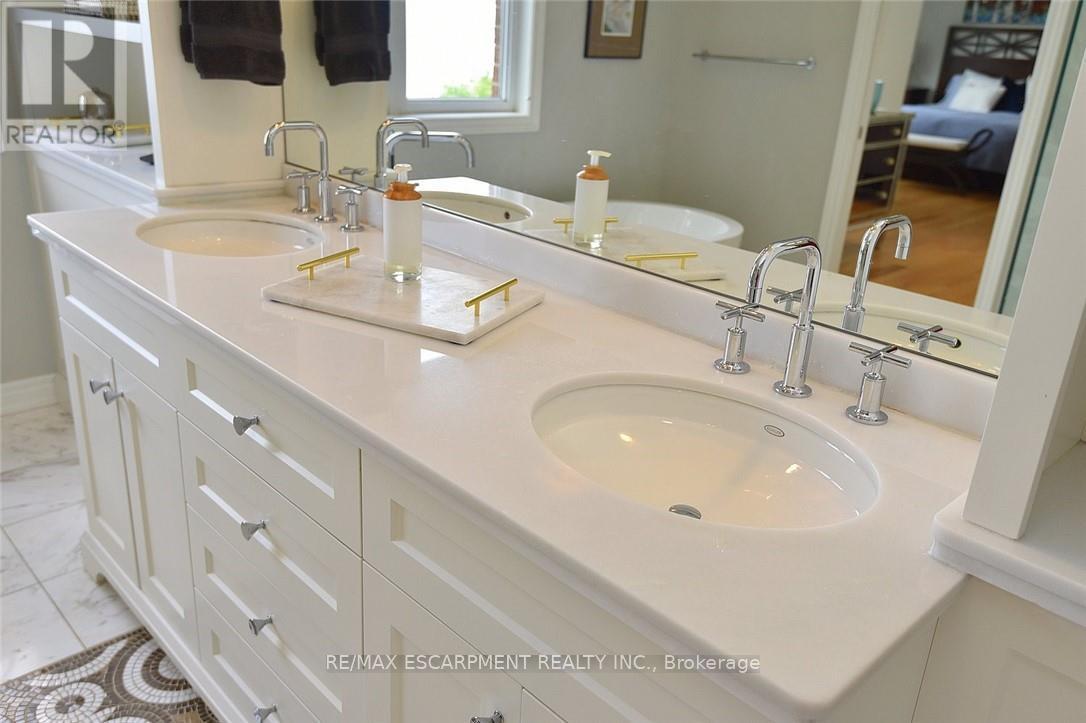 5 - 97 Sunvale Place, Hamilton, Ontario  L8E 4Z7 - Photo 17 - X13016248