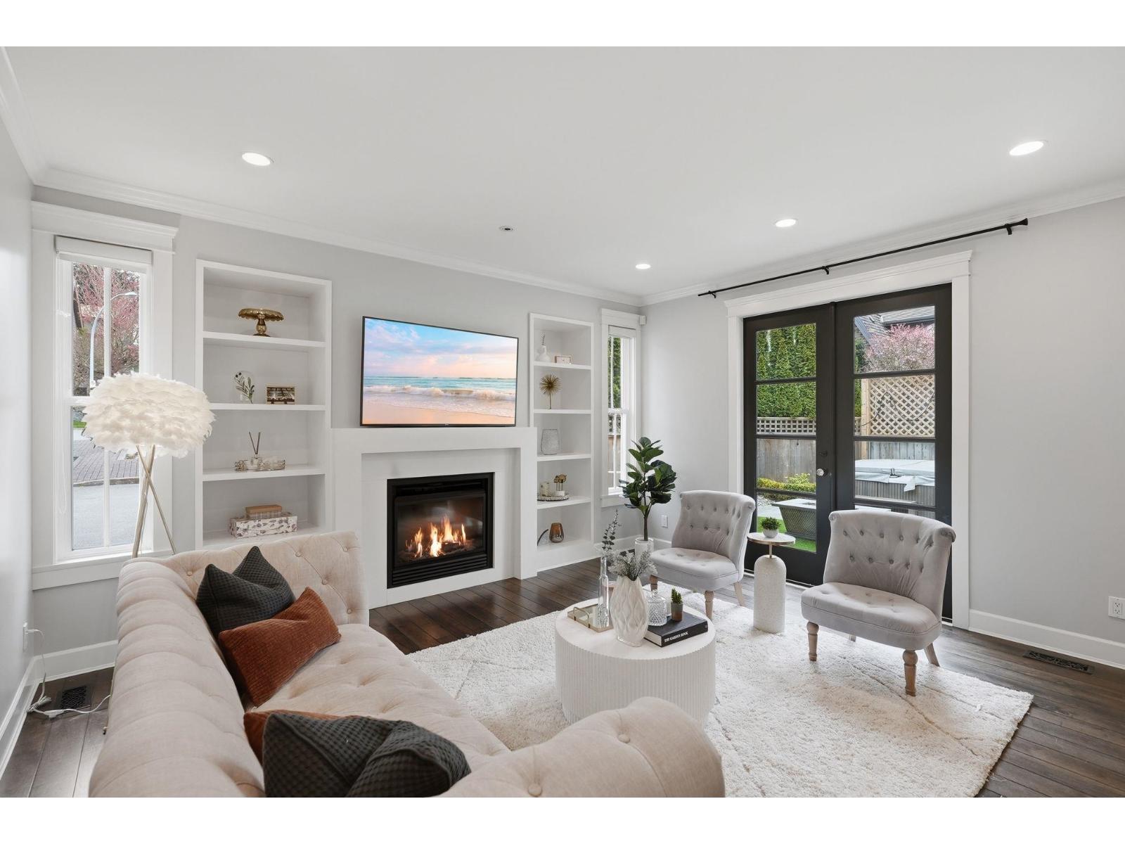 927 163 Street, Surrey, British Columbia  V4A 9T8 - Photo 4 - R3112355