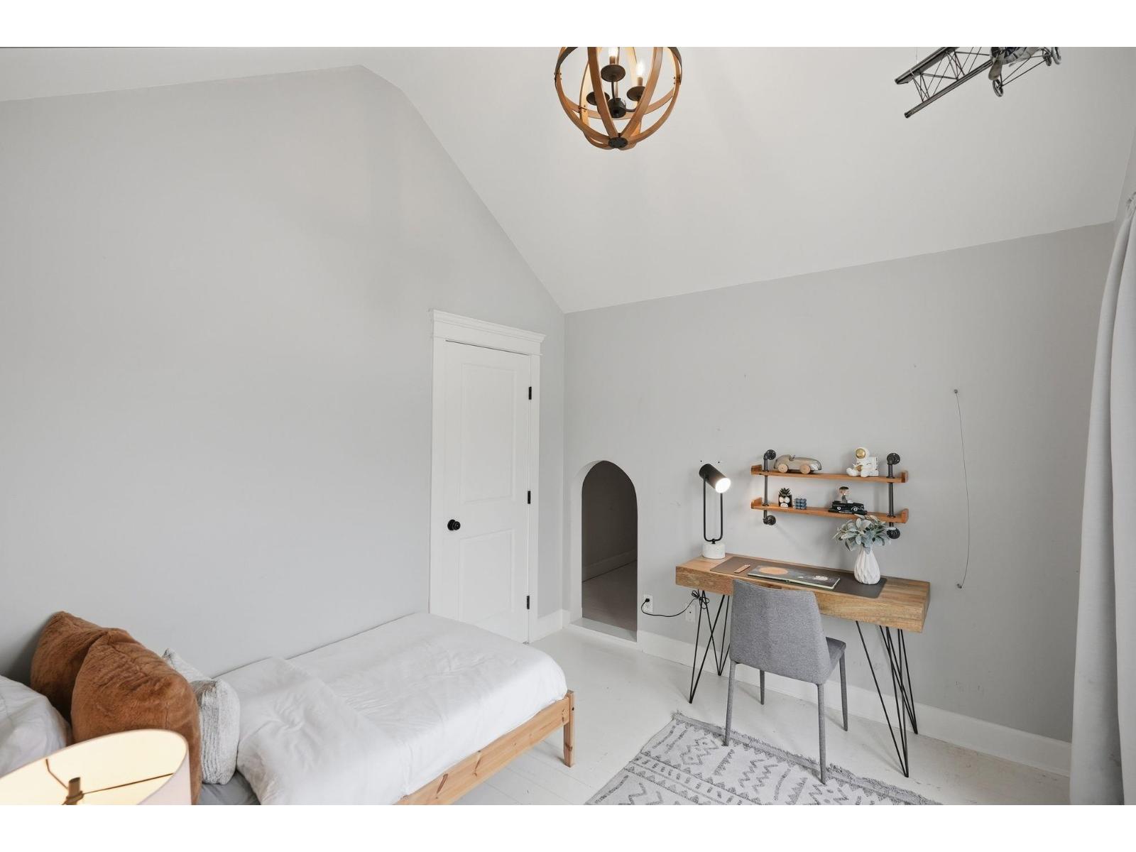 927 163 Street, Surrey, British Columbia  V4A 9T8 - Photo 15 - R3112355